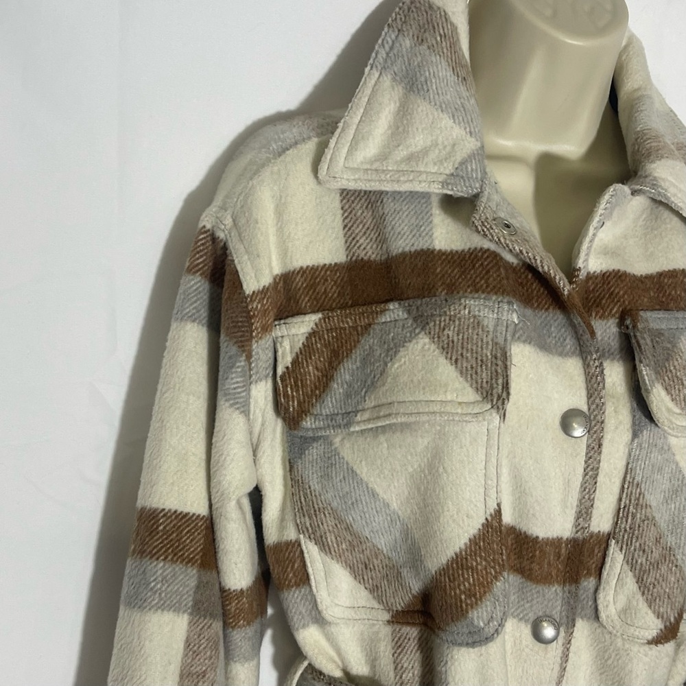 BlankNYC Plaid Belted Shirt Jacket - Picture 4 of 10